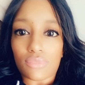 Meet your Posher, Lena